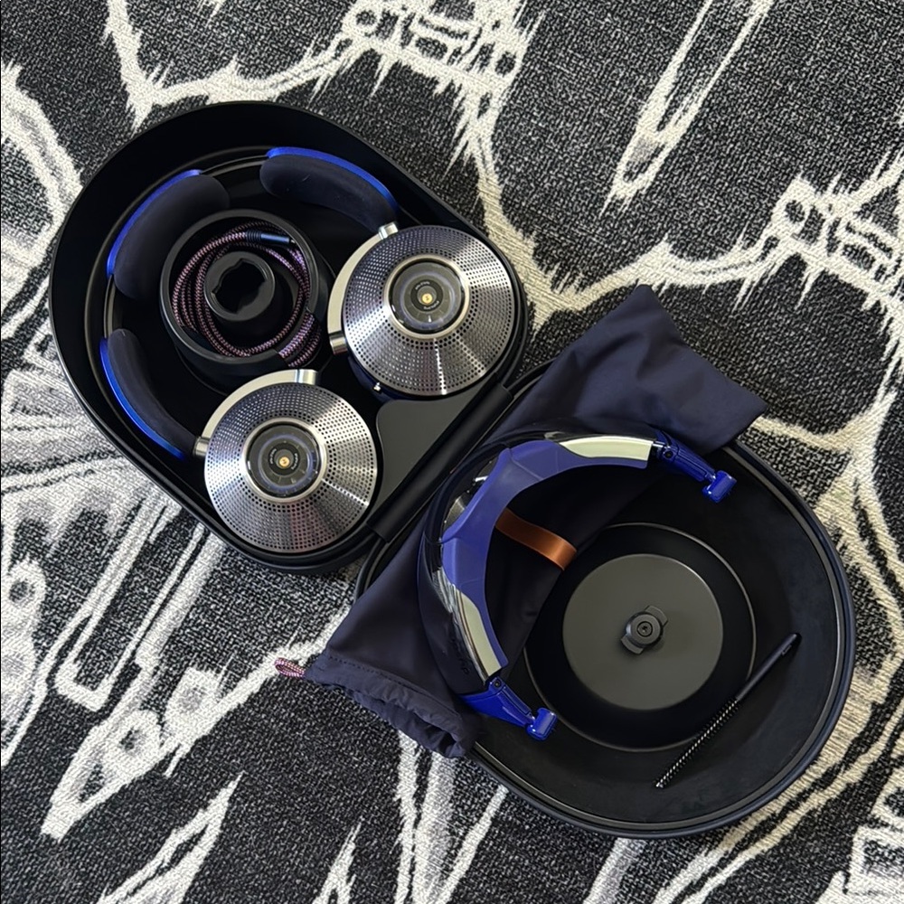 Dyson Headphone / Air purifier with Case